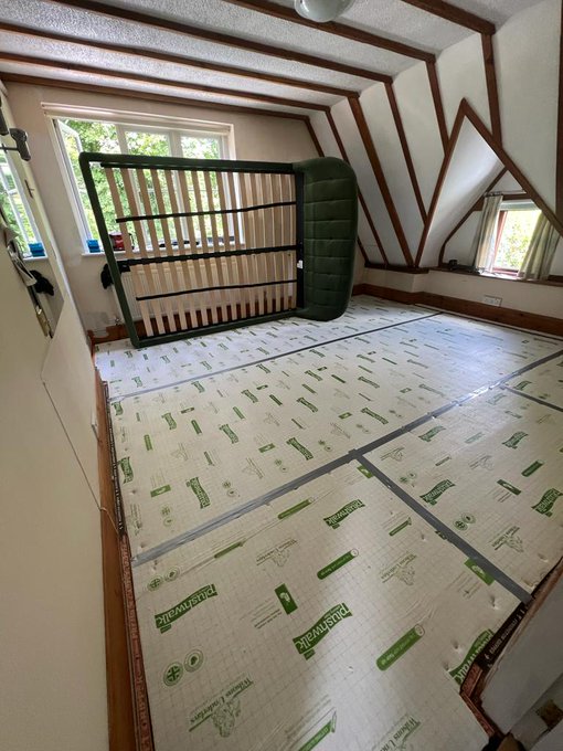 Flooring 4 You Ltd in Cheshire offers Plushwalk 12mm underlay for customers, like they did in this Cheshire home when laying a new carpet